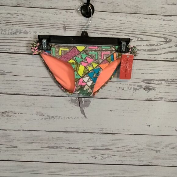 NWT: "Gossip" woman's bikini bottoms - Picture 2 of 12